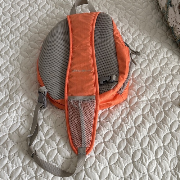 Eddie Bauer Women’s (unisex) Vibrant Orange Small Backpack Hiking Travel Work - Picture 3 of 10
